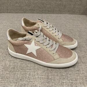 NEW Shu Shop Paz Kids Sneakers in Champagne Glitter New in Box Size 5